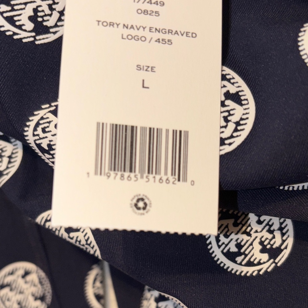 🆕🔹Tory Burch Navy and White T Monogram Patterned Leggings🔹 - Picture 8 of 8